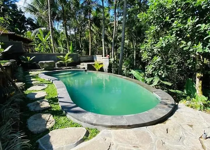 Chaplet House 2 *